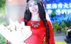 免费无人区码卡二卡3卡网站双插